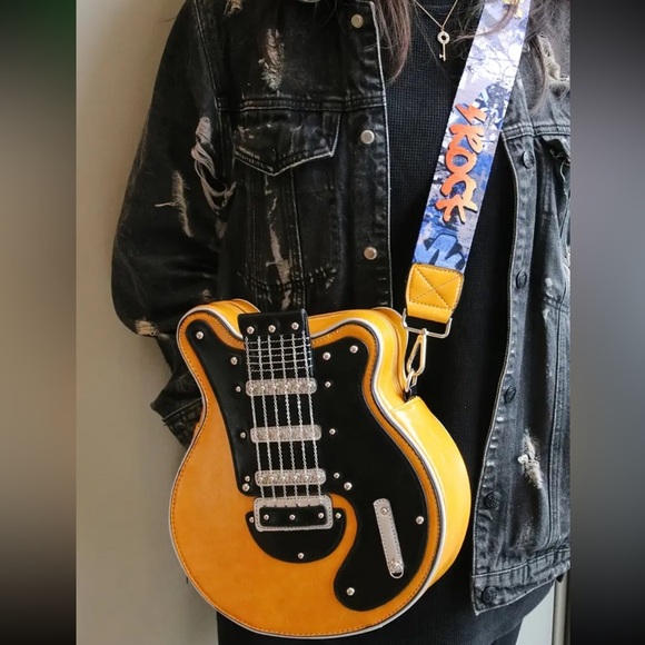🎸Vintage Punk Music Lovers Punk Rock Fans Musicians Guitar Shaped Messenger Bag - Picture 1 of 6